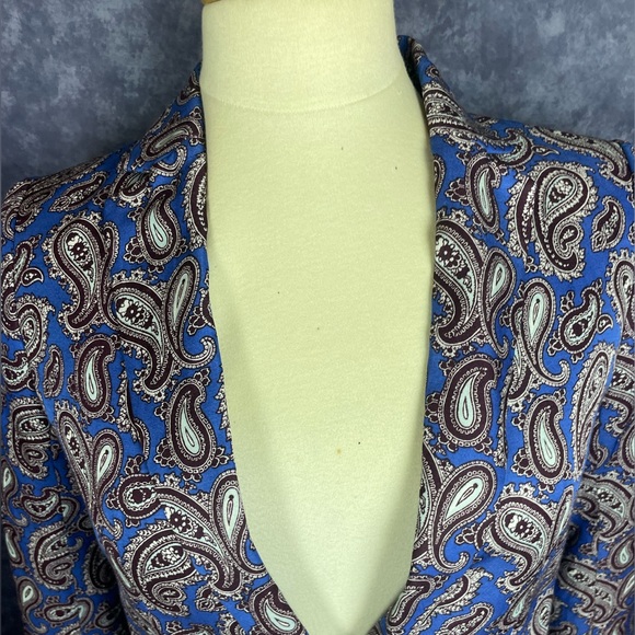 Banana Republic paisley blazer with button details - Picture 6 of 7
